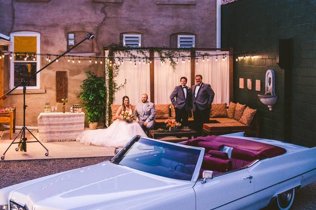 Couples enjoy our outdoor pati