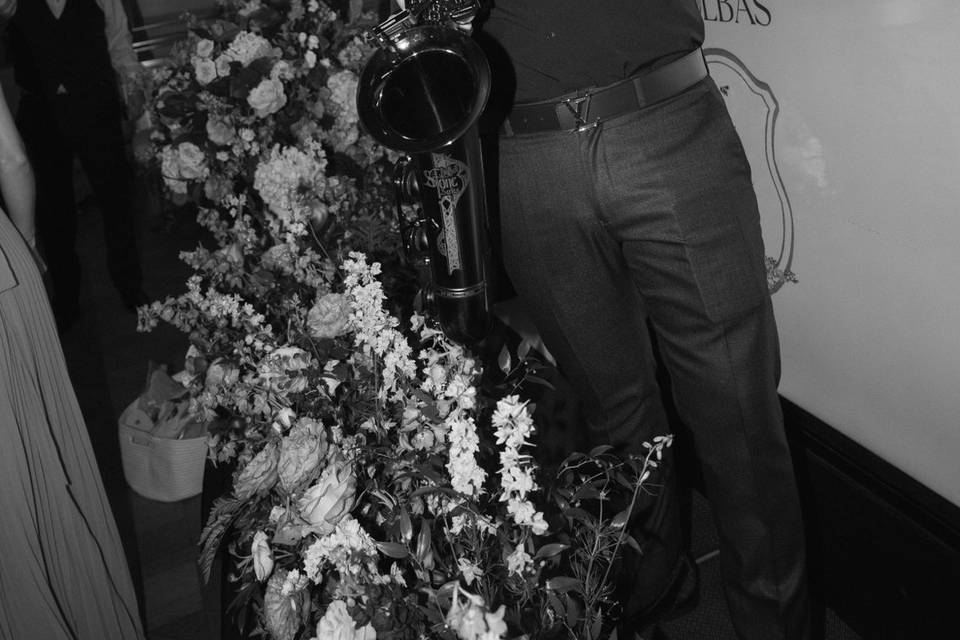 DJ + Sax