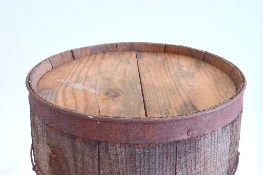 Mini Wine Barrel Table / Cake Stand