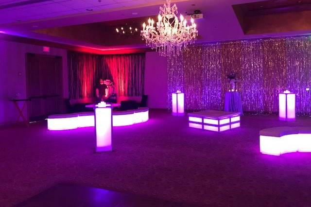 DreamLightingCompanyCrystal chandeliers, UPlighting,Lighted cocktail tables & furniture