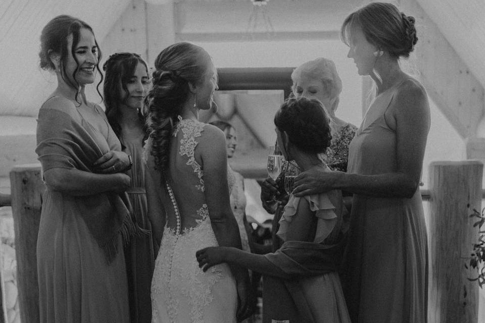 Bridal Party getting ready