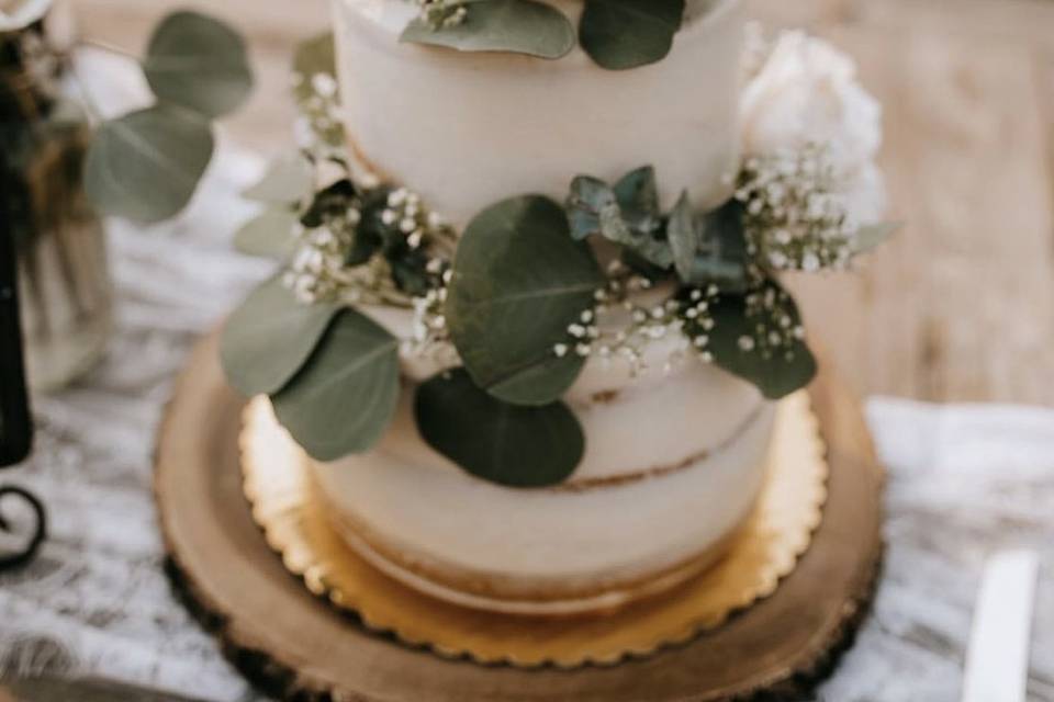 Classy Cake Display