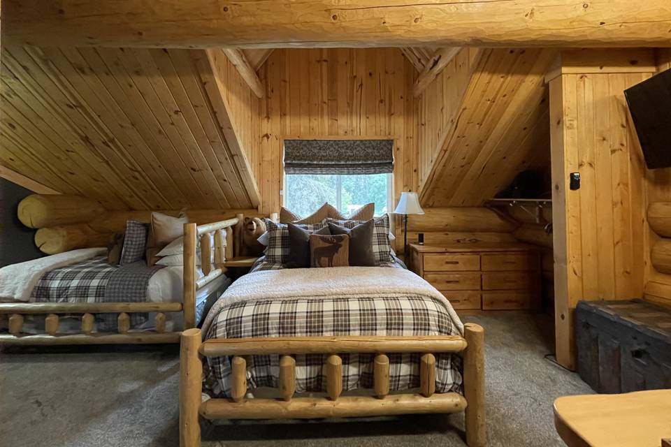 Moose Nugget 4 beds