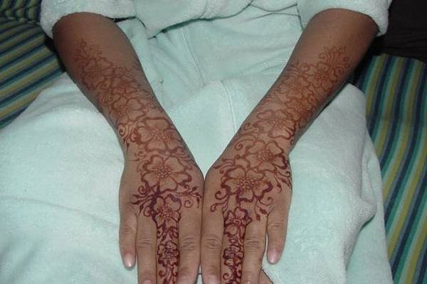 Hand henna design