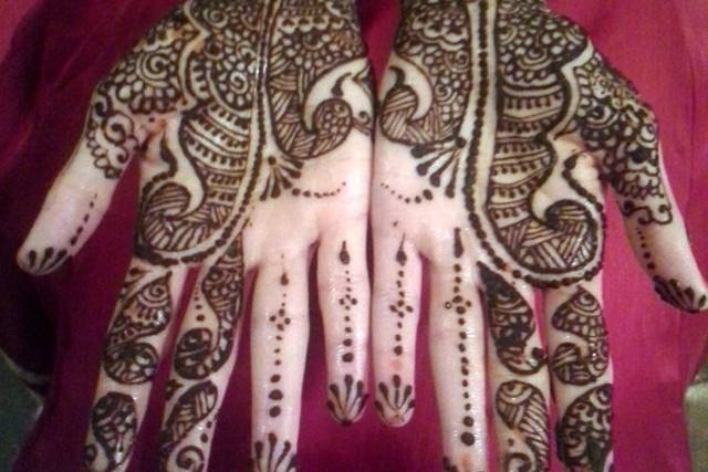 Palm henna