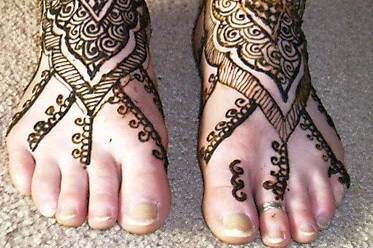 Feet henna design