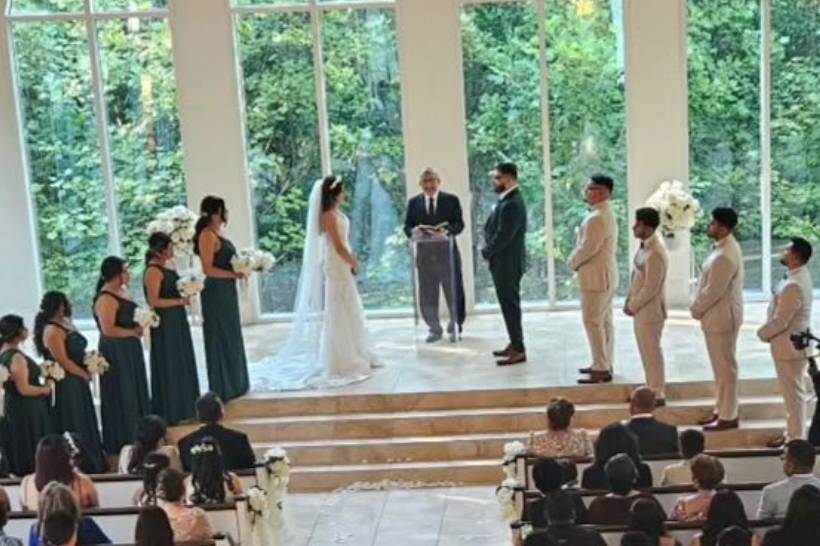 Female wedding dj