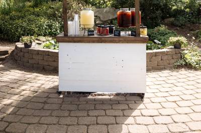 Lemonade stand
