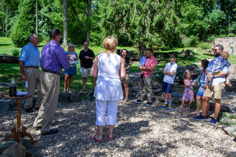 A casual backyard ceremony