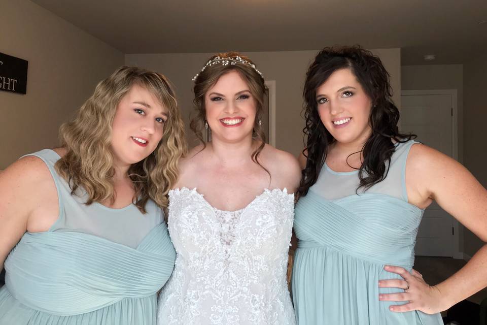 Bride & her 2 Maids of Honor
