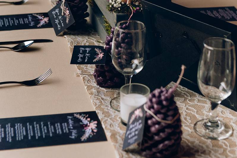 Flowers and candles tablescape