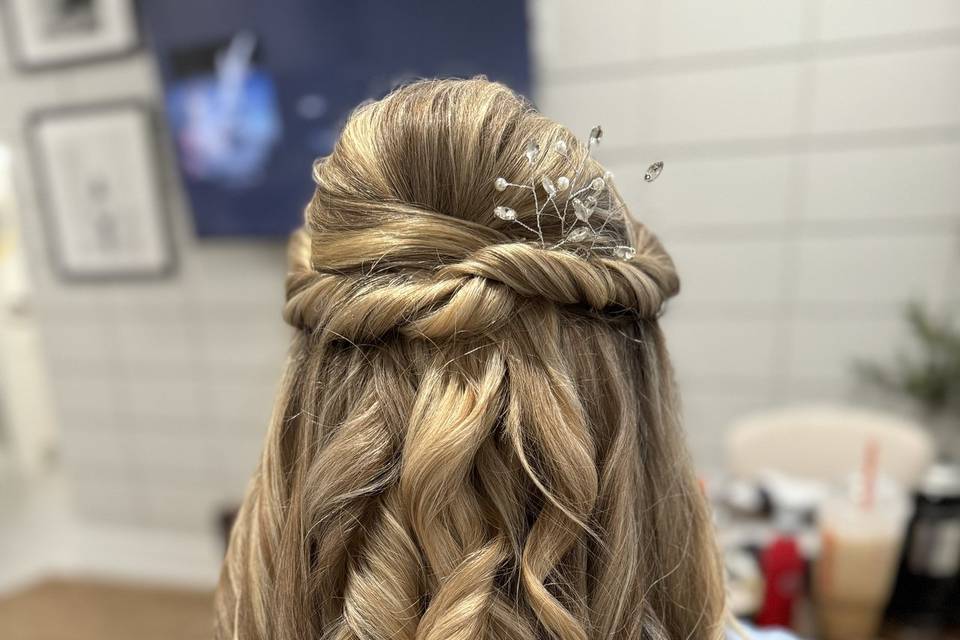 Hair & Makeup by Tina Combs