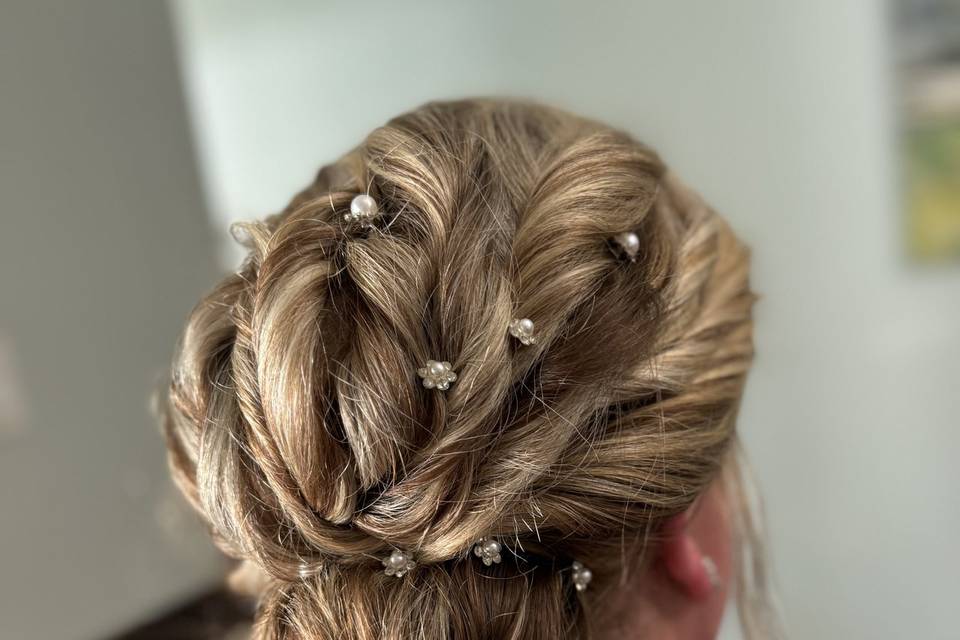 Hair & Makeup by Tina Combs
