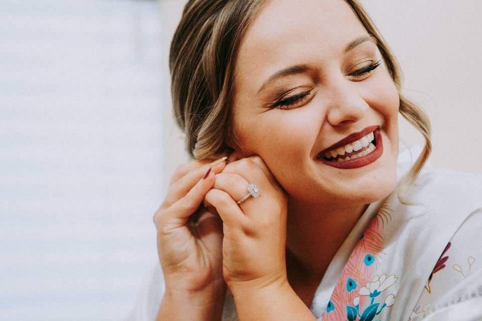 Hair & Makeup by Tina Combs