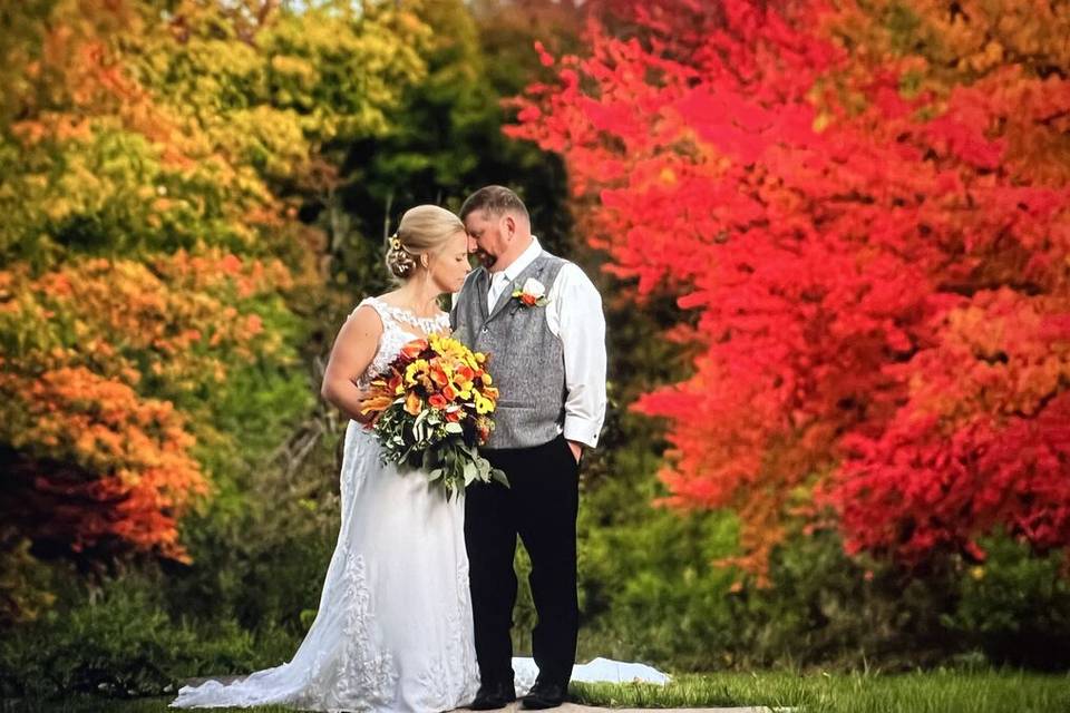 Nature-infused wedding photos
