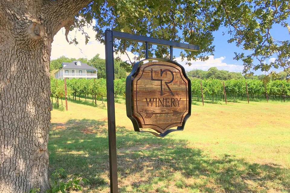 Entrance to 4R Ranch Winery