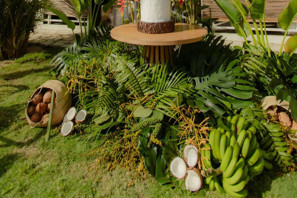 Tropical Wedding Cake