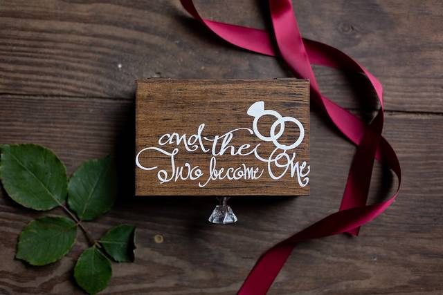 Charleston wedding details