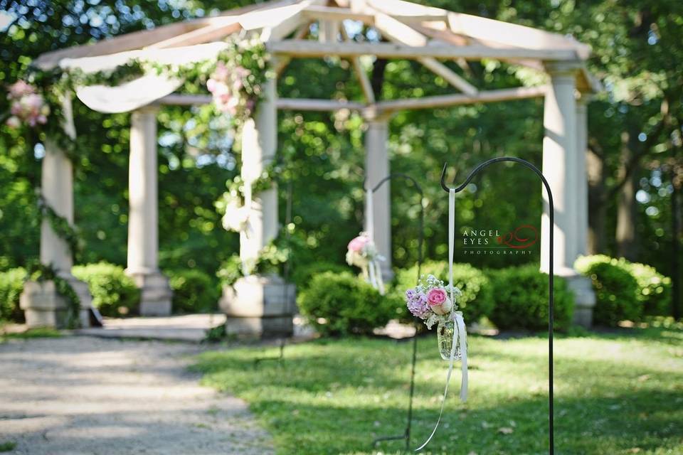 Outdoor ceremony