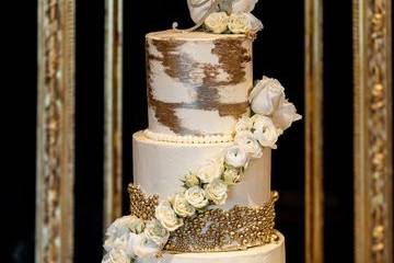 Wedding Cake - Paris Room