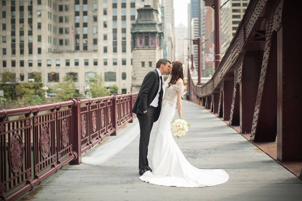 Kinzie Bridge Chicago