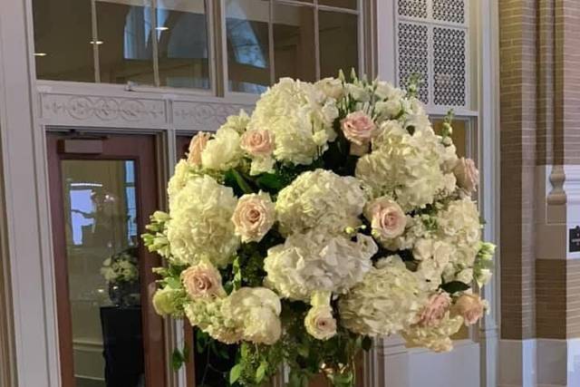 Marvelous centerpiece