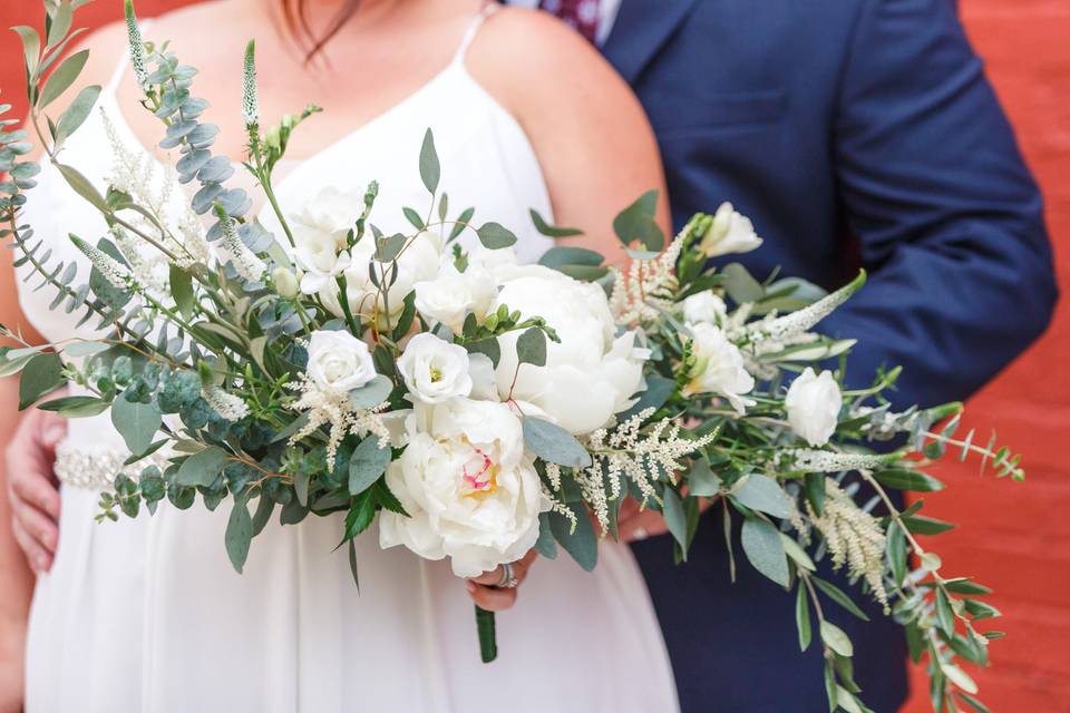 White bridal bouquet