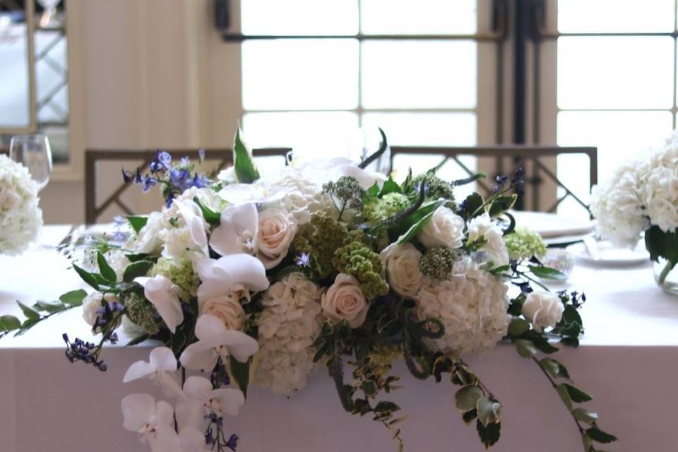 Head table centerpiece