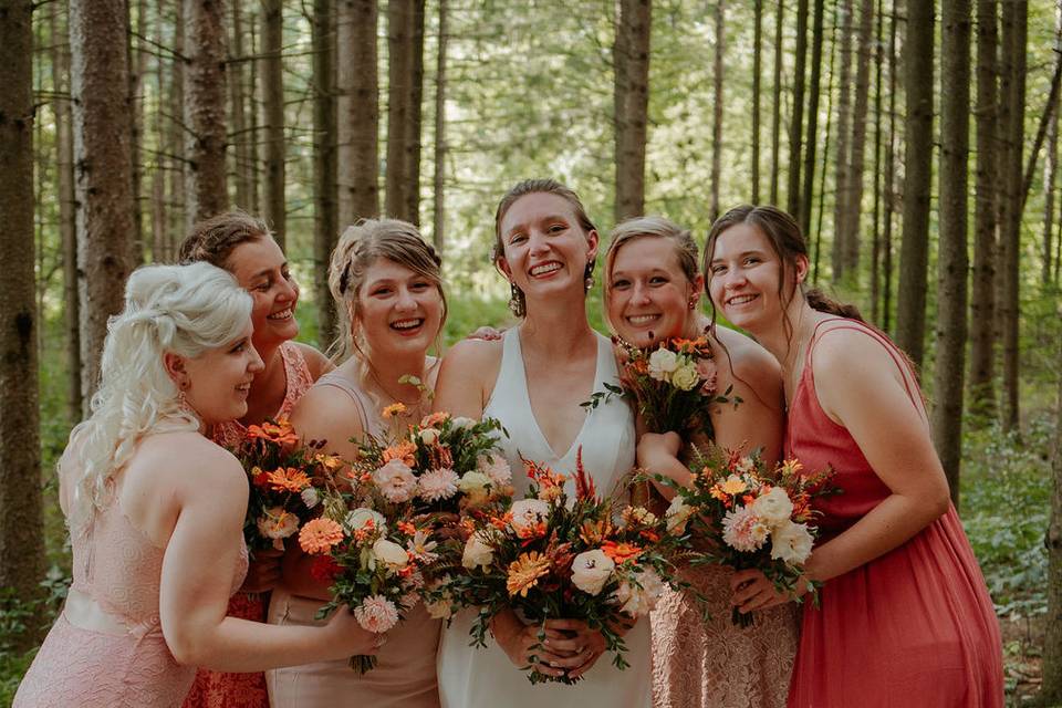 Summer park wedding in peach