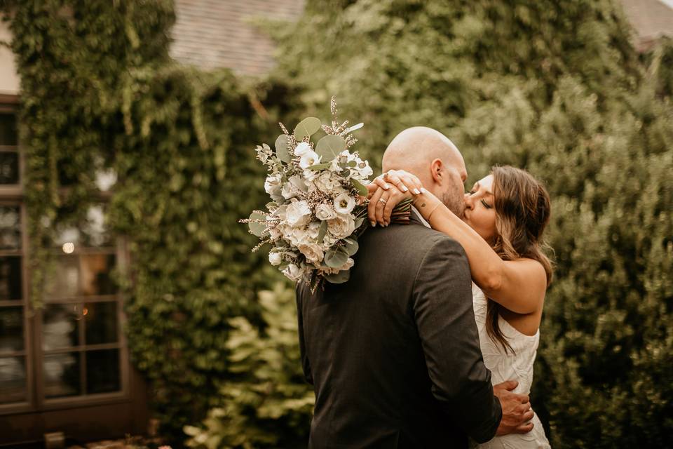 Classic white and grey bridal