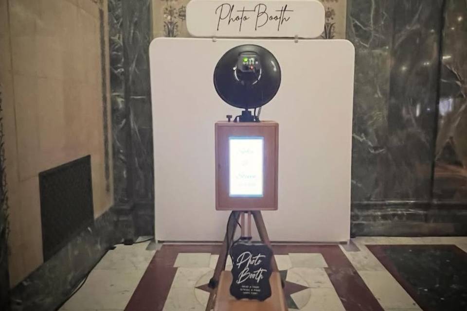 The Glamour Booth