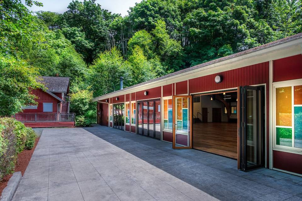 Side patio of Auditorium