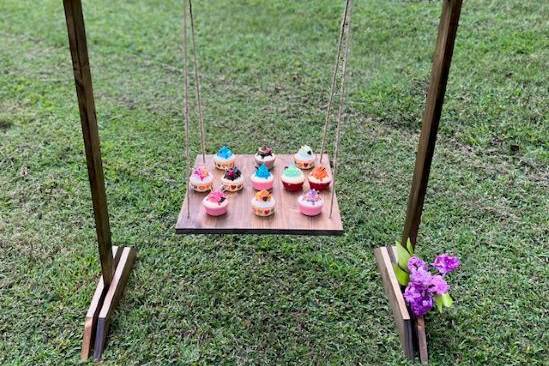 Cake/Cupcake Swing