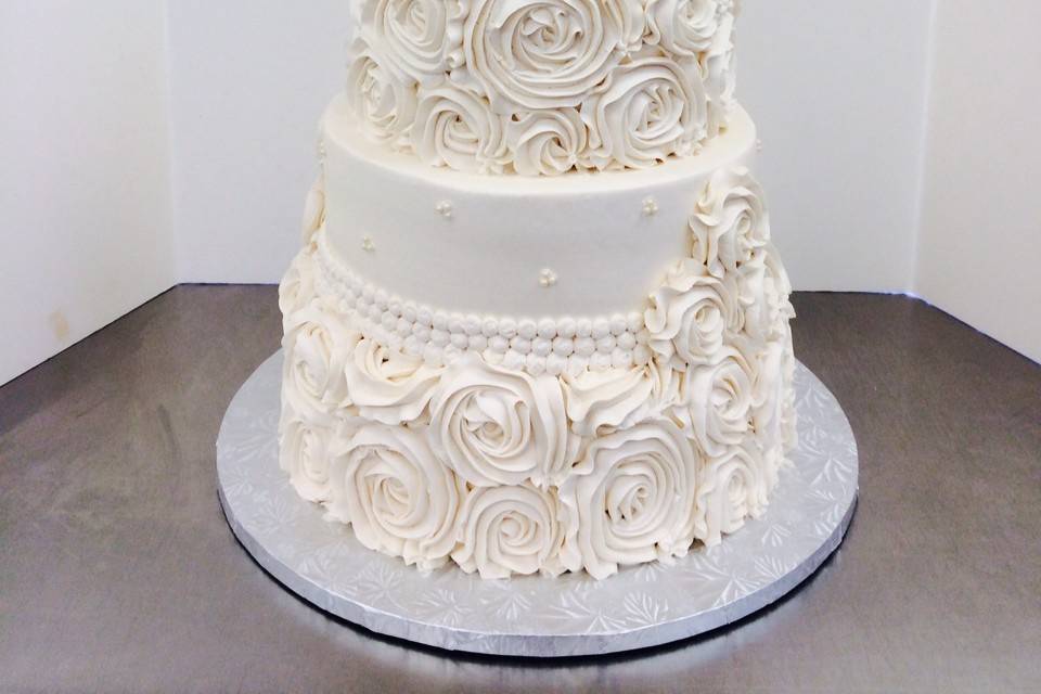 1480 - Oh, Louis! (Vuitton) - Wedding Cakes, Fresh Bakery