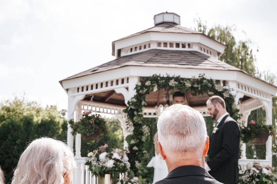Chippewa Valley Wedding Crashe