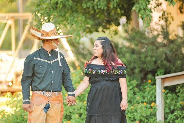 Stephanie Valdez Photography