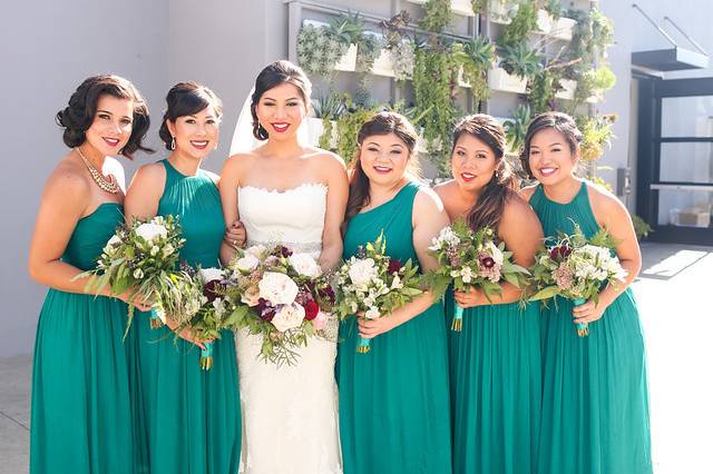 The bride with her bridesmaids