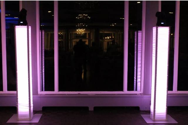 Totems & Moving Heads