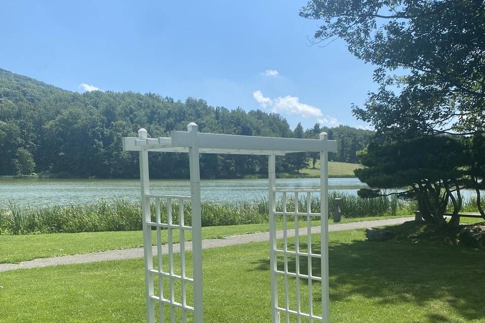 Onsite, Included Arbor