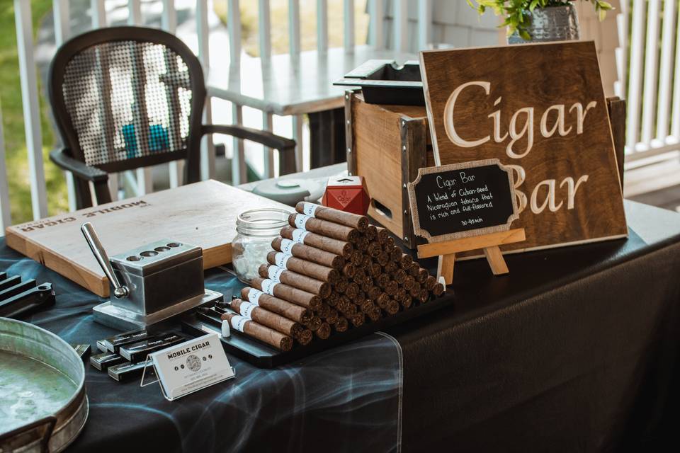 Table display of cigars