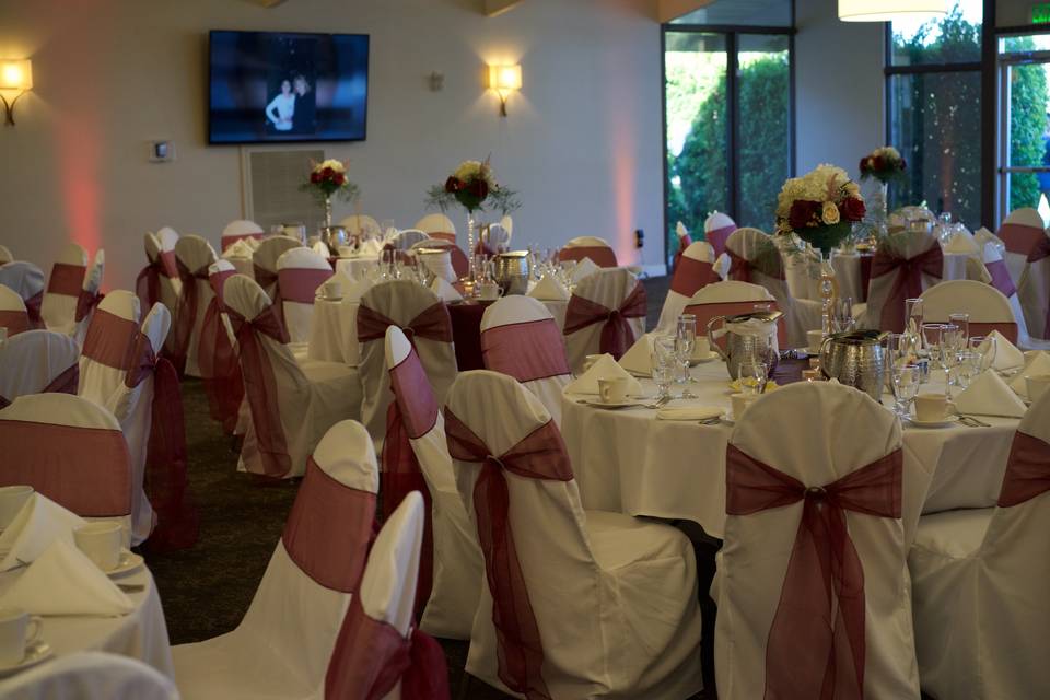 Reception tables and decor