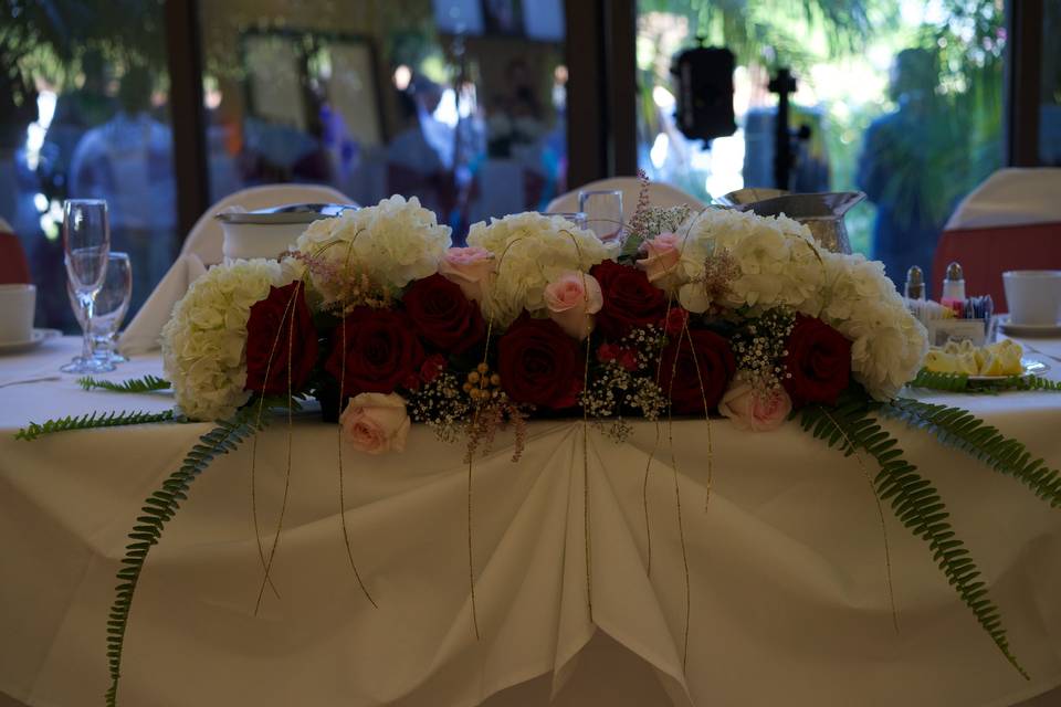 Head table floral arrangement