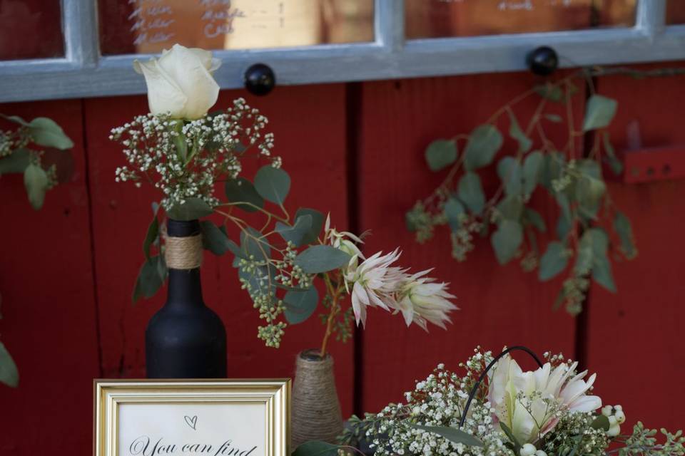 Rustic welcome sign