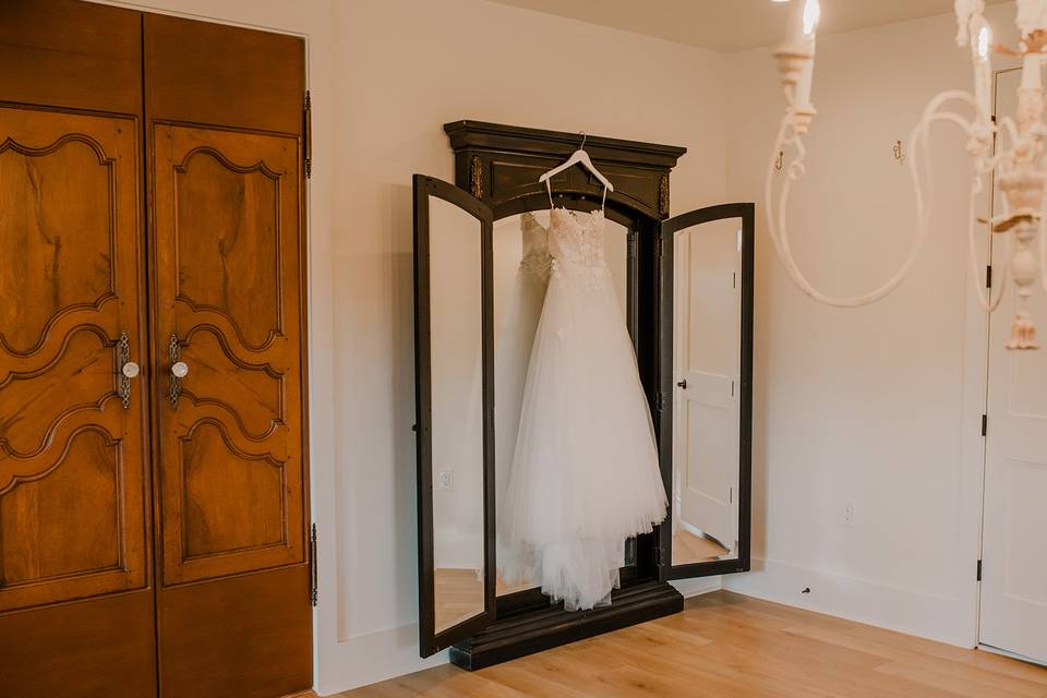Bridal Suite Mirror