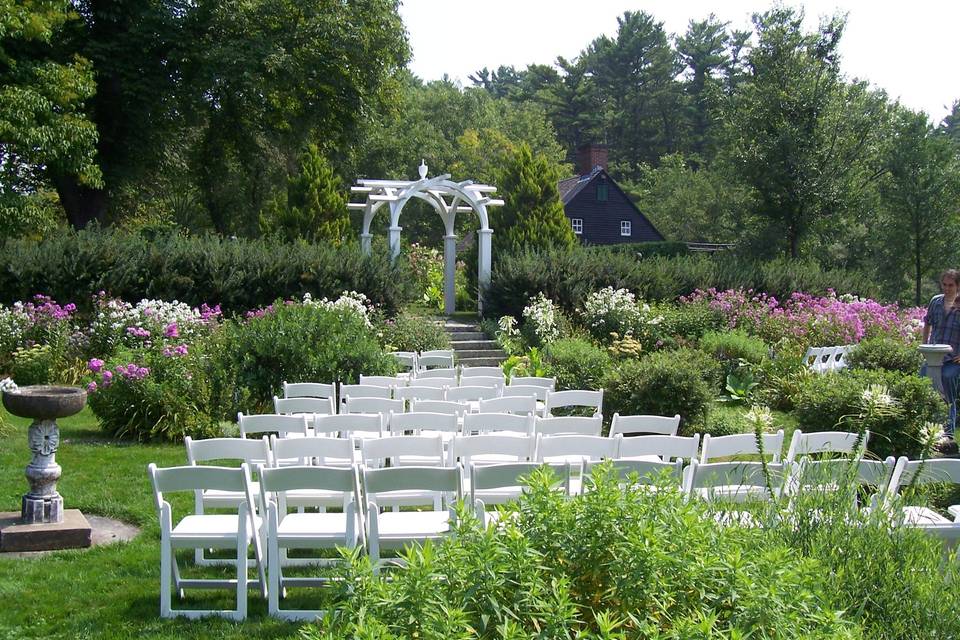 Outdoor wedding ceremony venue