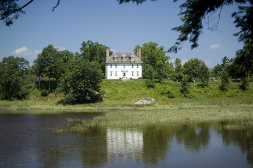 Exterior view of Hamilton House Gardens