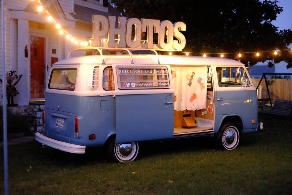 Vintage Wagon PhotoBooth