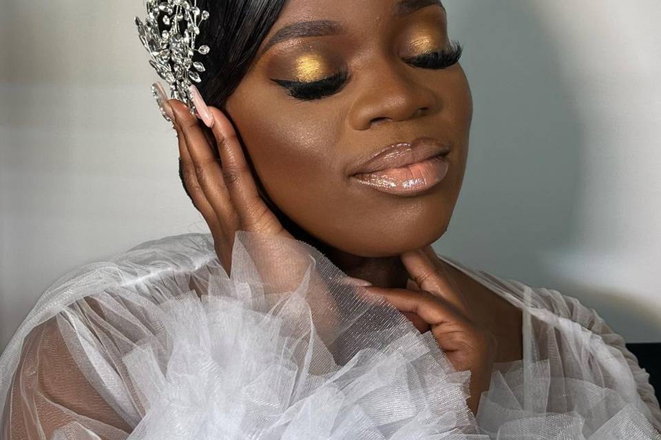 Becca’s Beautique LLC