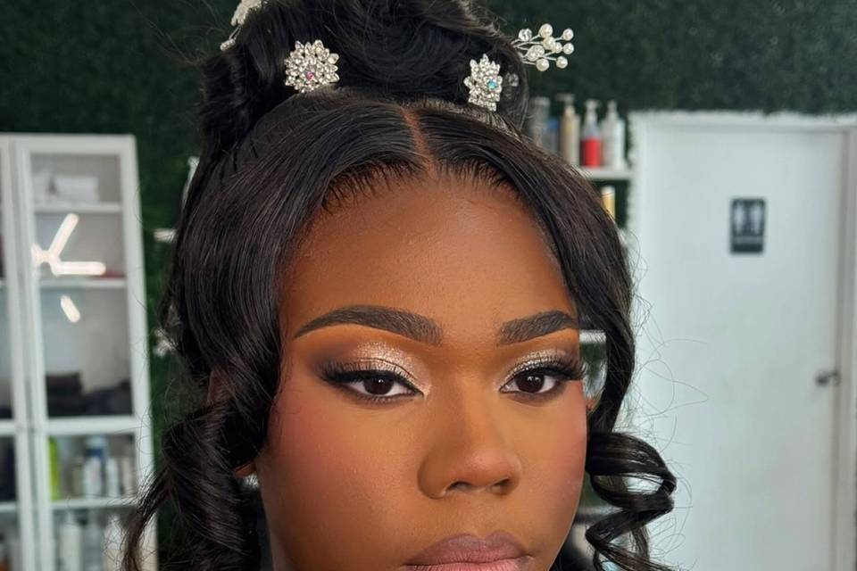 Becca’s Beautique LLC