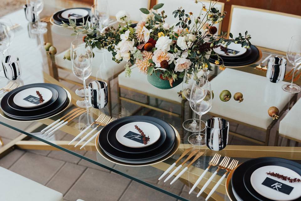 Modern Black/White Place Cards